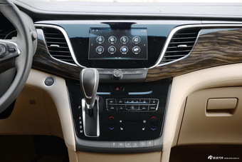 2017款别克GL8 2.0T自动28T豪华型
