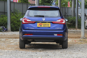 2018款宝骏310W 1.5L自动豪华型