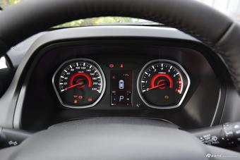 2018款东南DX3 1.5T自动豪华型