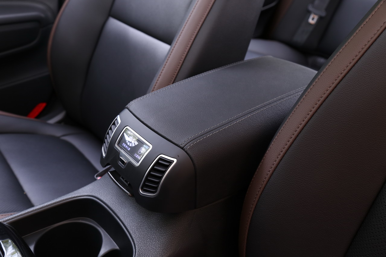 2017款凯绅1.8L自动DLX