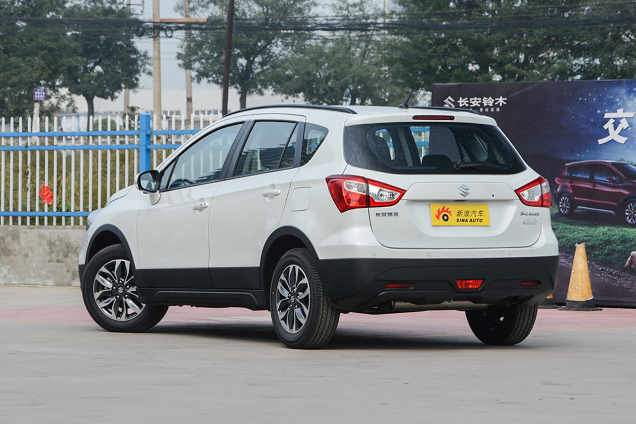 2017款骁途1.6L自动两驱都市时尚型