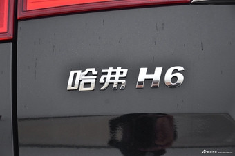 2017款哈弗H6 Coupe 2.0T手动两驱都市型红标