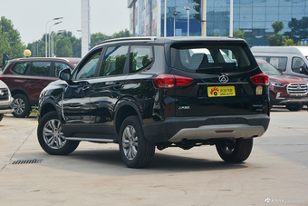 2017上汽大通D90 2.0T自动两驱水星