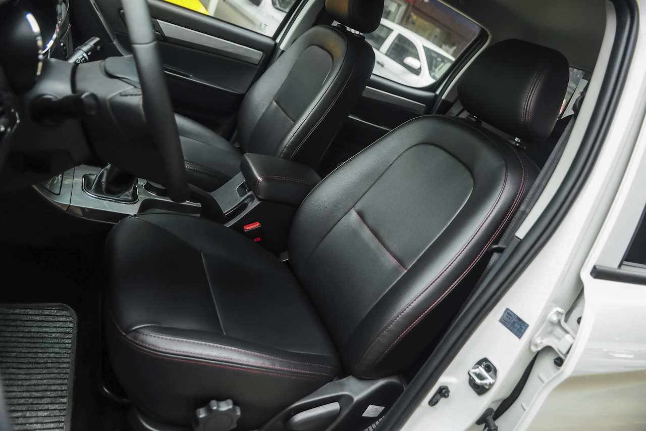 2015款帅铃T6 2.0L手动汽油进取型HFC4GA3-3D