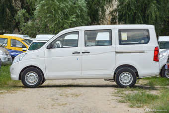 2016款五菱荣光V 1.2L手动实用型