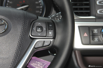 2018款汉兰达2.0T自动两驱豪华版7座