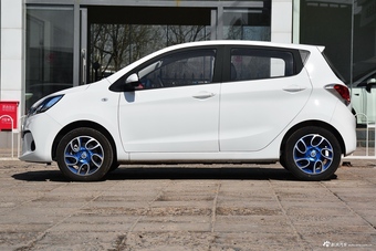 2018款奔奔EV260 标准型