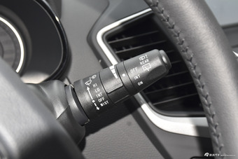 2018款东风风神AX7 1.6T自动豪华型