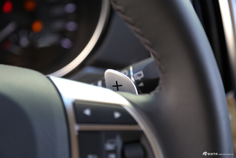 2016款哈弗H9 2.0T自动标准型7座