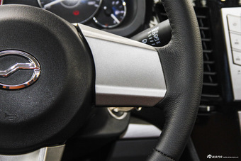 2015款中兴威虎TUV 2.8T手动柴油两驱超值版大双