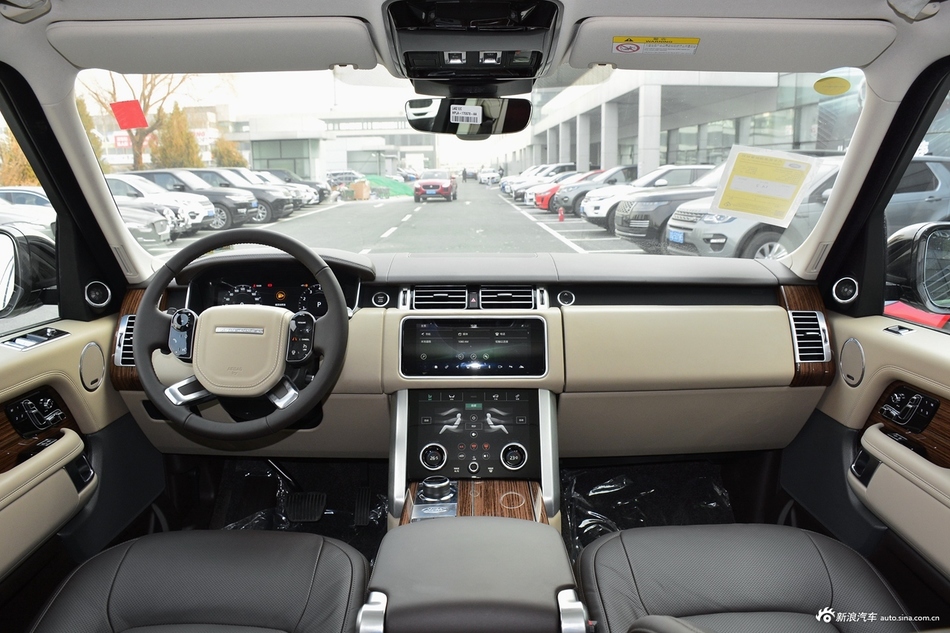 2019款揽胜3.0自动V6传世加长版