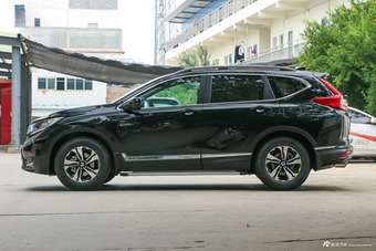 2017款CR-V 1.5T 240TURBO自动两驱风尚版