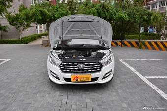 2019款奔腾B50 1.4T自动精英型