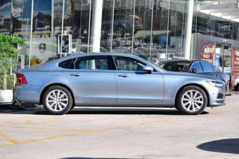 2018款沃尔沃S90 2.0T自动T5智远版