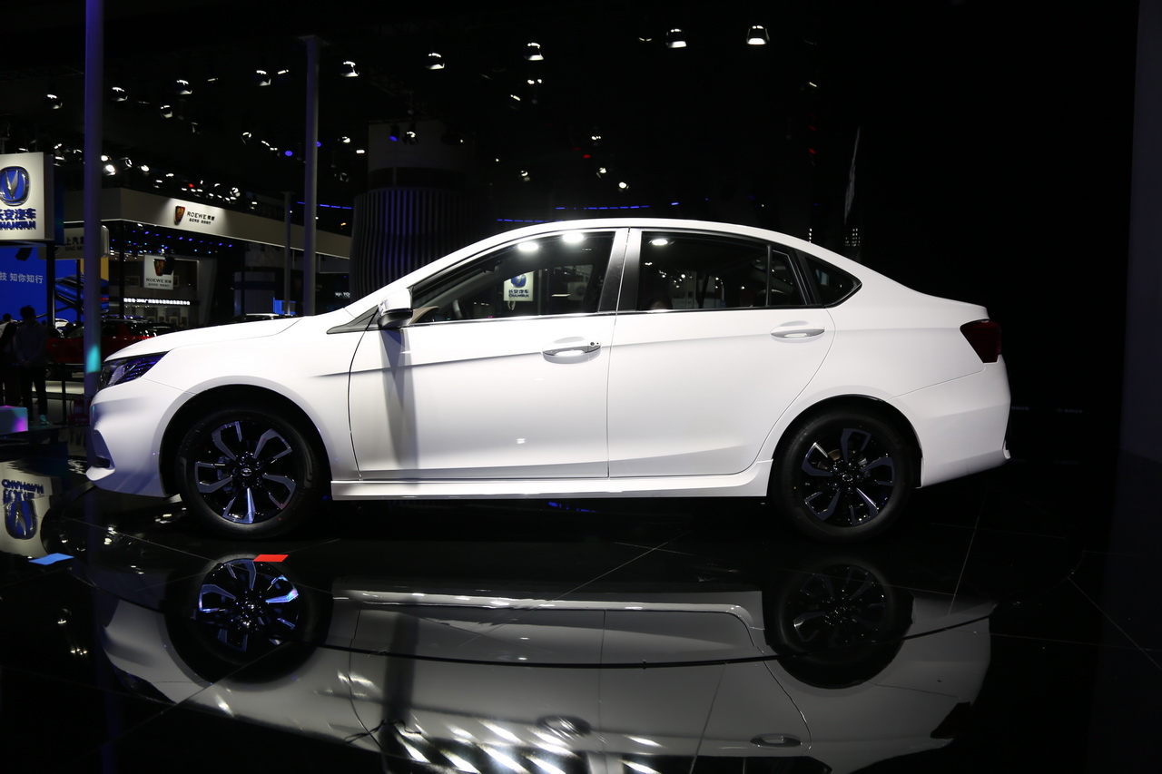 2018广州车展实拍：东南A5翼舞