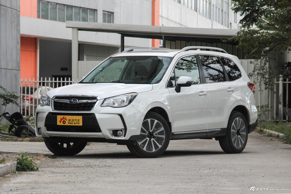 2016款森林人2.0L自动时尚导航版