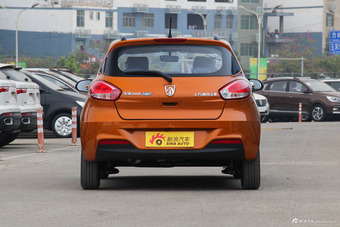 2017款宝骏310 1.5L自动豪华型