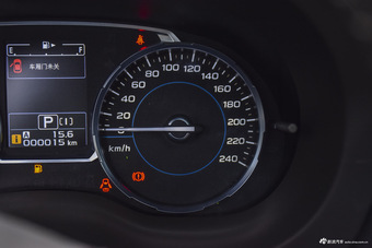 2016款森林人2.5L自动尊贵导航版