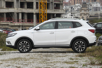 2018款荣威RX5 1.5T 20T手动两驱互联网智尊版