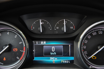 2016款威朗轿跑1.5L自动领先型15S