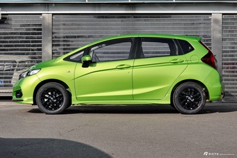 2018款飞度1.5L CVT潮跑+版