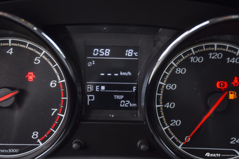 2016款骏派A70 1.6L自动技术型