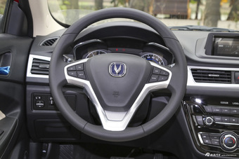 2016款悦翔V7 1.6L自动乐动型国V