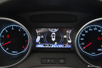 2016款比亚迪元1.5TID自动尊荣型