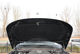 2017款揽胜3.0L自动V6 Vogue 