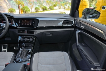 2018款一汽大众 探岳 2.0T  R-LINE