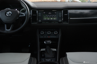 2017款柯迪亚克1.8T自动330TSI两驱豪华版7座