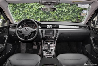 2017款帕萨特1.8T自动领尊版330TSI DSG图片