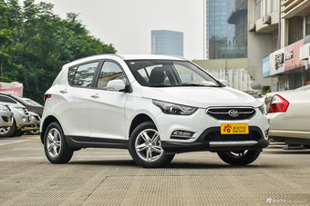 2015款骏派D60 1.5L手动标准型