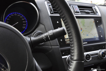 2016款力狮 2.5L自动全驱荣耀版