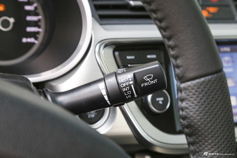 2017款吉利帝豪GL 1.8L手动精英型