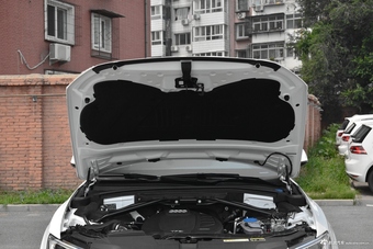 2017款奥迪Q5 2.0T自动40TFSI技术型