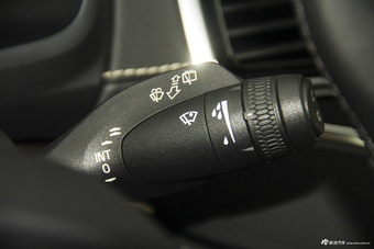 2016款沃尔沃XC90升级版 E驱混动 2.0T自动 T8智尊版