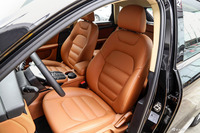 2017款众泰SR9 2.0T自动极致之光版