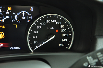 2017款CT6 2.0T自动28T时尚型