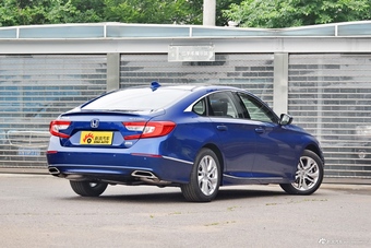 2018款雅阁1.5T自动豪华版260TURBO