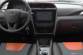 2017款EC系列 EC180 灵秀版