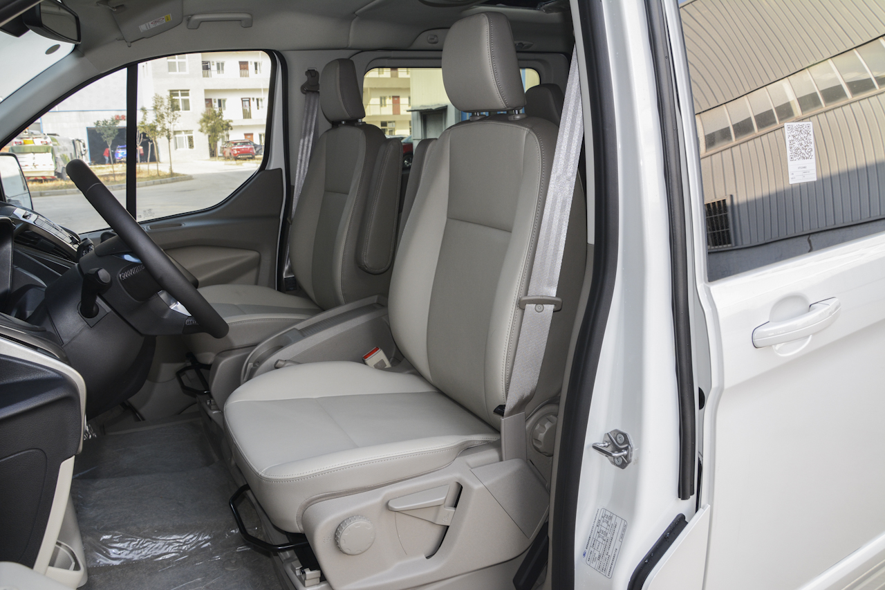 2017款途睿欧2.0T自动精英版