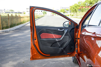 2017款艾瑞泽5 SPORT 1.5T自动尊贵版