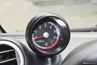 2013款奥拓1.0L自动豪华型