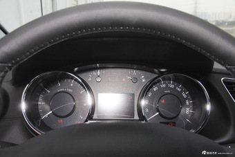 2016款标致3008 1.6THP自动潮流版