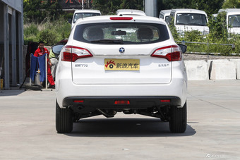 2016款启辰T70 1.6L手动睿行版