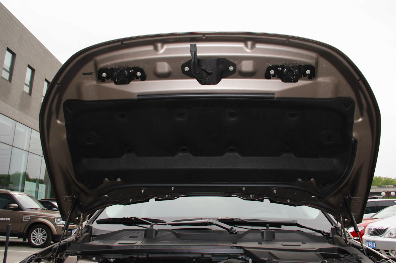 2016款发现神行2.0T自动HSE版