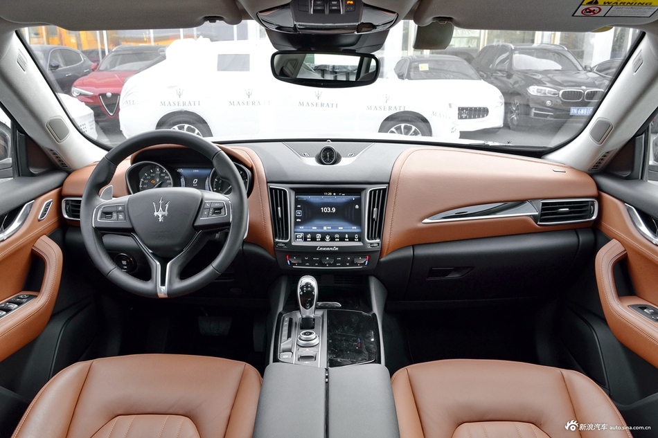2018款Levante 3.0T自动350Hp 标准版
