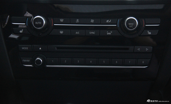 2014款宝马X3 2.0T自动xDrive28i X设计套装