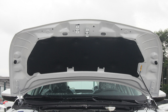 2016款东风标致408 1.6T自动豪华版